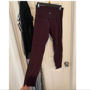 Lululemon Dark purple hi rise leggingins (size 8)